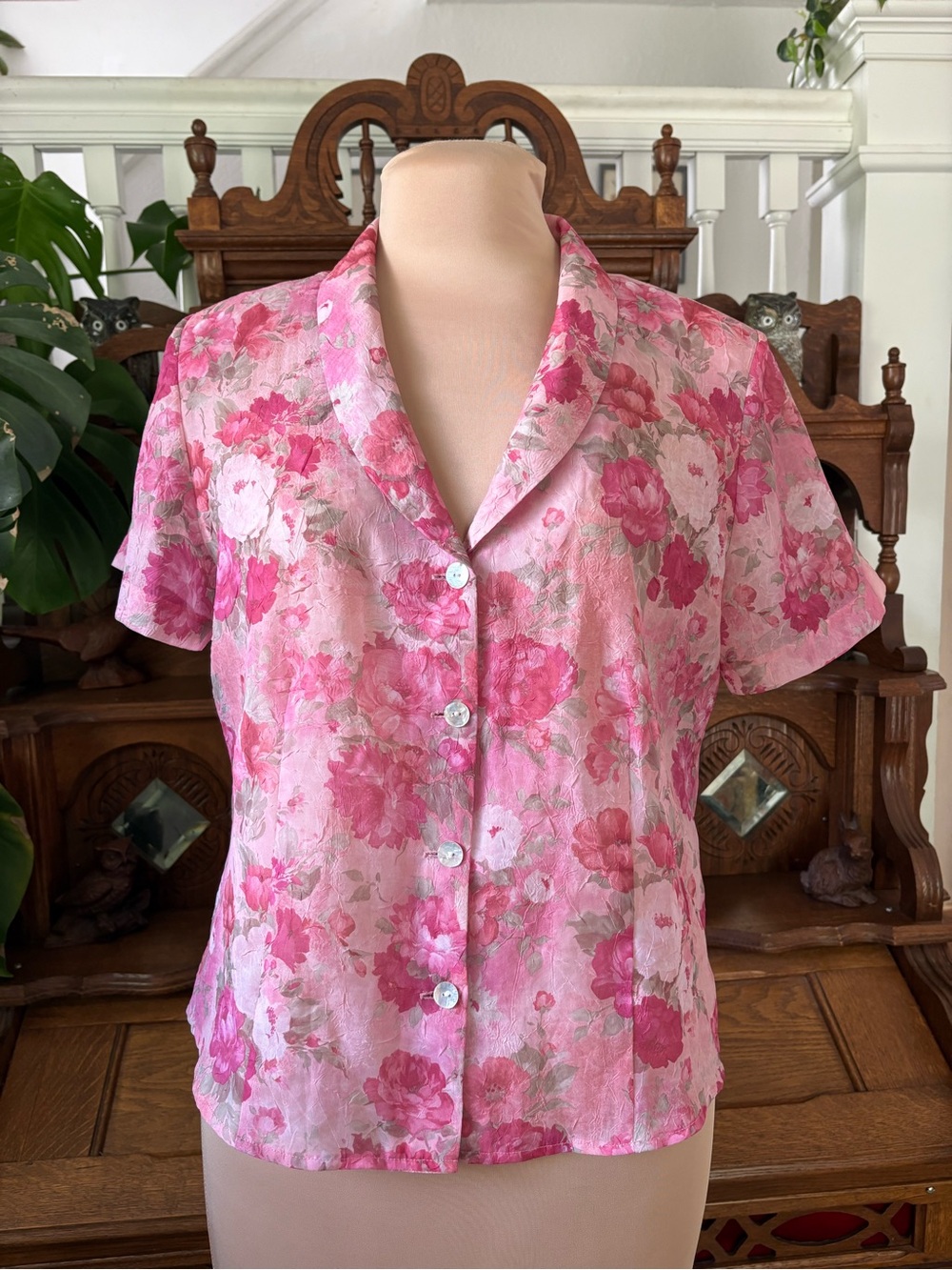 Pink Retro Floral Short-Sleeve Button Front Women's Top